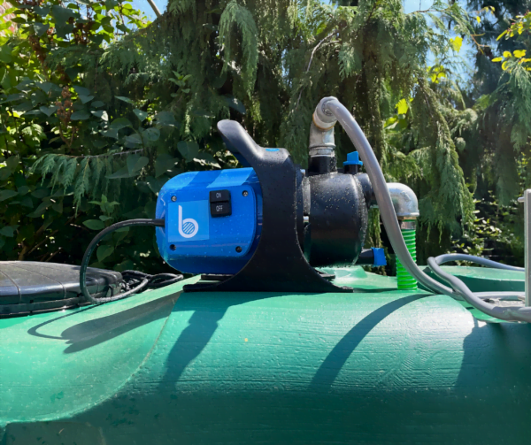 Bovengrondse Watertank 3000 liter met pomp erbovenop