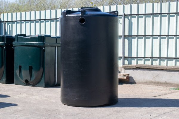 bovengrondse-ronde-watertank-2000-liter-doorsnede-120m